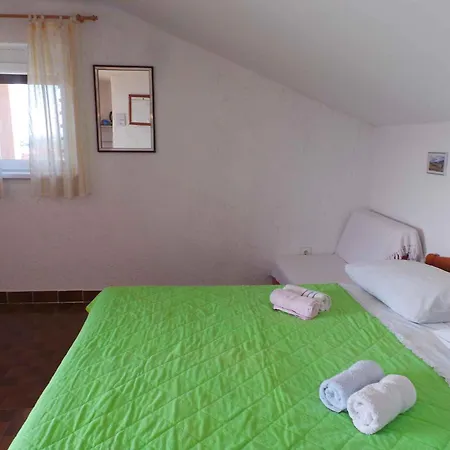 Appartement 5 *